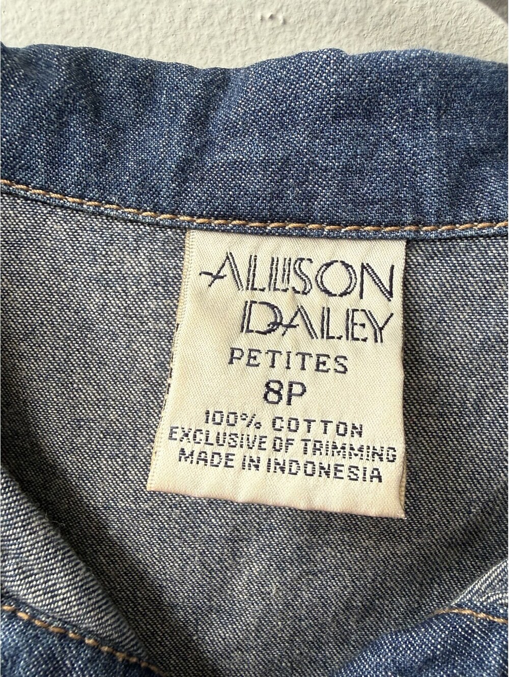 Vintage 90s Alison Daley Embroidered Fringe Denim Shirt 100% Cotton Boho Medium - Picture 9 of 9